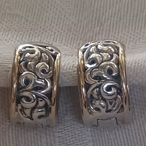 Charles Krypell Ivy Huggy Hoop Earrings, SS & 18k - Picture 1 of 14